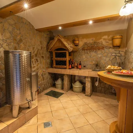 Vineyard Krivic Tatil Evi *