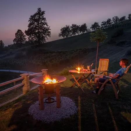 Casa de Férias Vineyard Krivic Trebelno